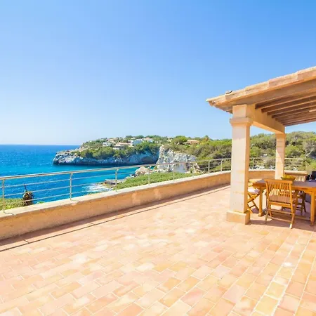 Villa Beautiful Private On The Sea