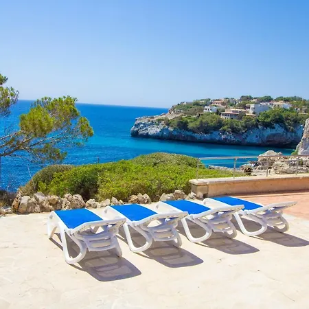 Beautiful Private On The Sea Villa